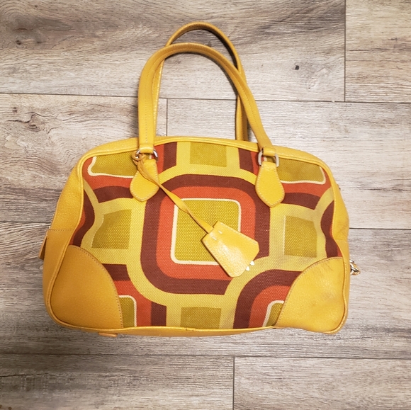 Prada women's vintage purse... Good condition - Picture 9 of 10